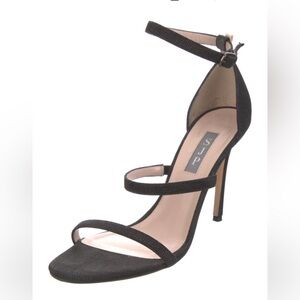 Sarah Jessica Parker pumps